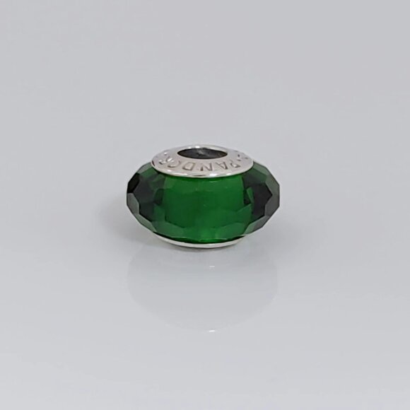 Fascinating Green Faceted Murano Glass Bead Charm S925 ALE with box - Picture 1 of 4